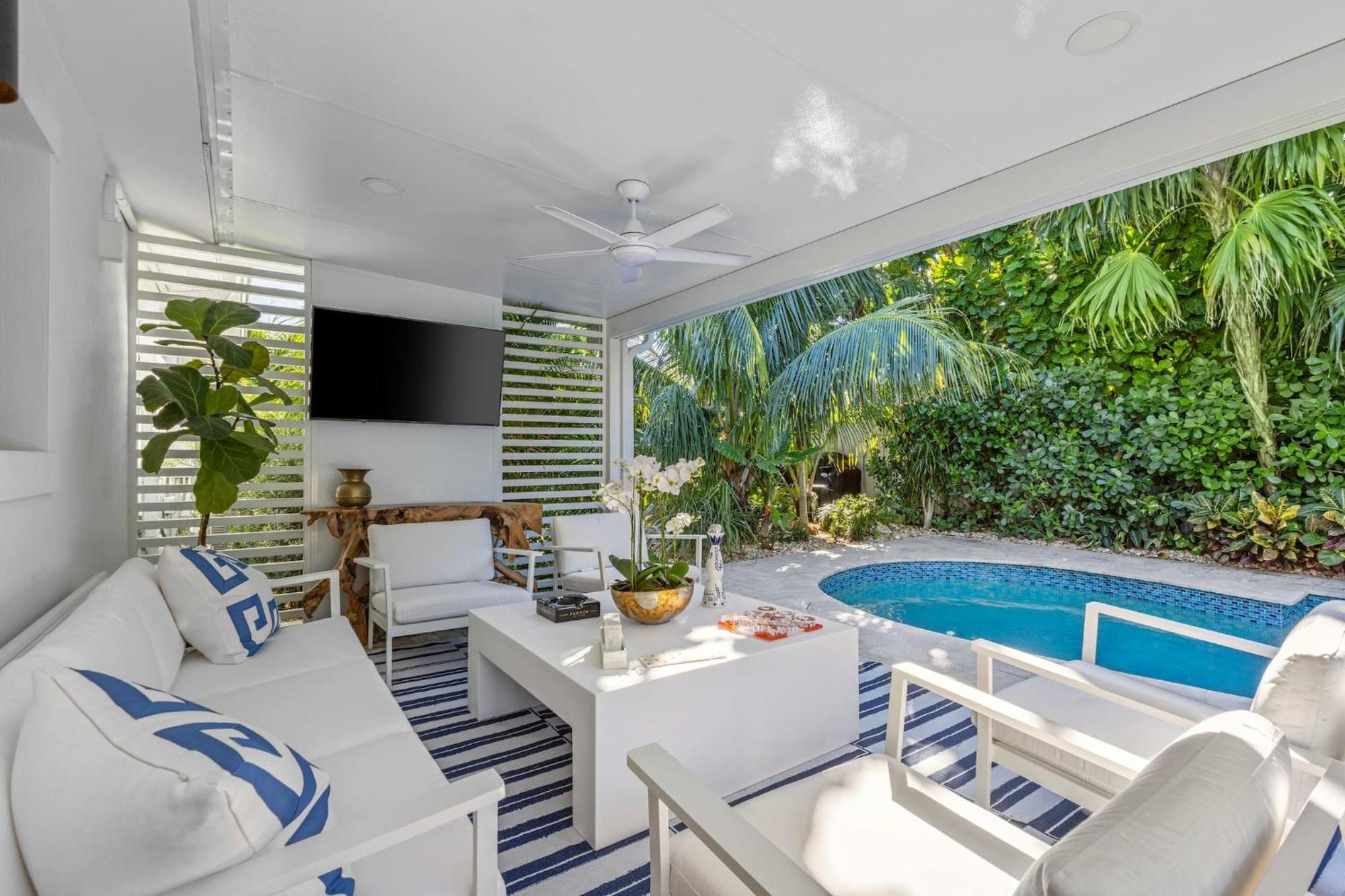 New! Luxurious Villa With Pool In Γουεστ Παλμ Μπιτς Εξωτερικό φωτογραφία